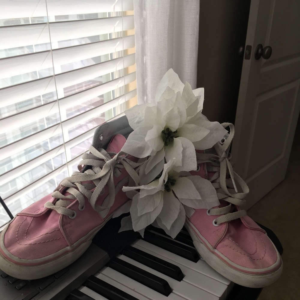 Vans Pink Hightops 7💕
